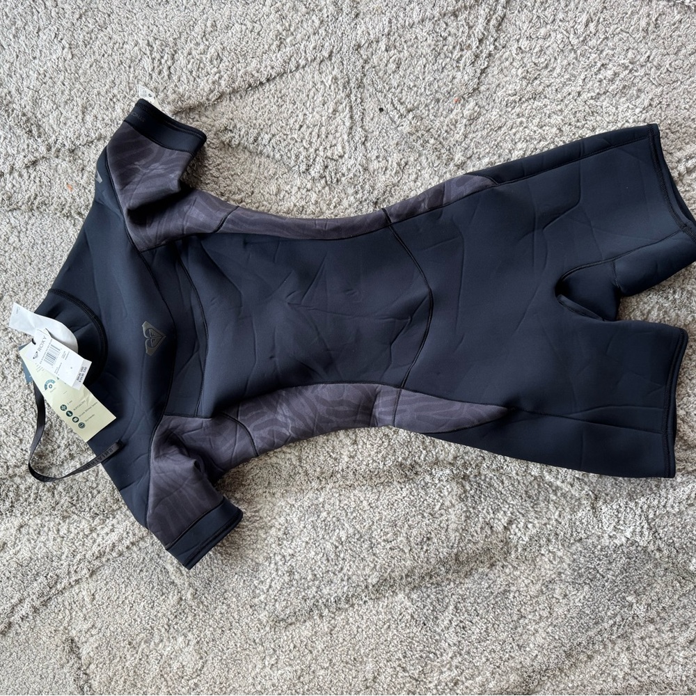 Roxy Black and Gray Short Sleeve Wetsuit